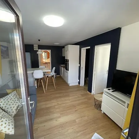 Moderne Proche De Stations De Ski Διαμέρισμα